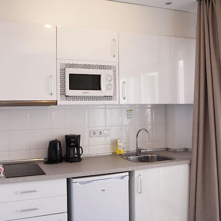Hotel Apartamentos Cala Santanyi Bagian luar foto