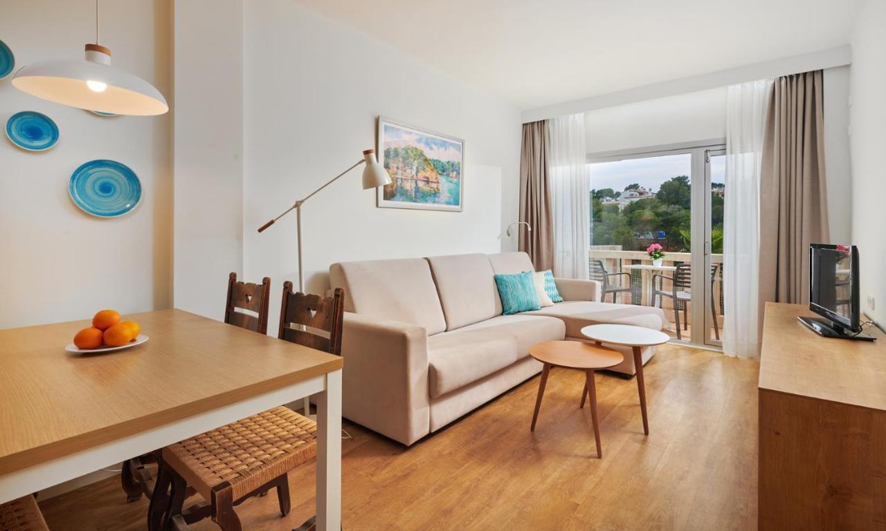 Hotel Apartamentos Cala Santanyi Bagian luar foto