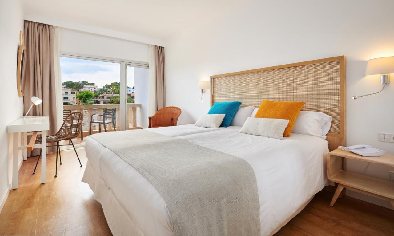 Hotel Apartamentos Cala Santanyi Bagian luar foto