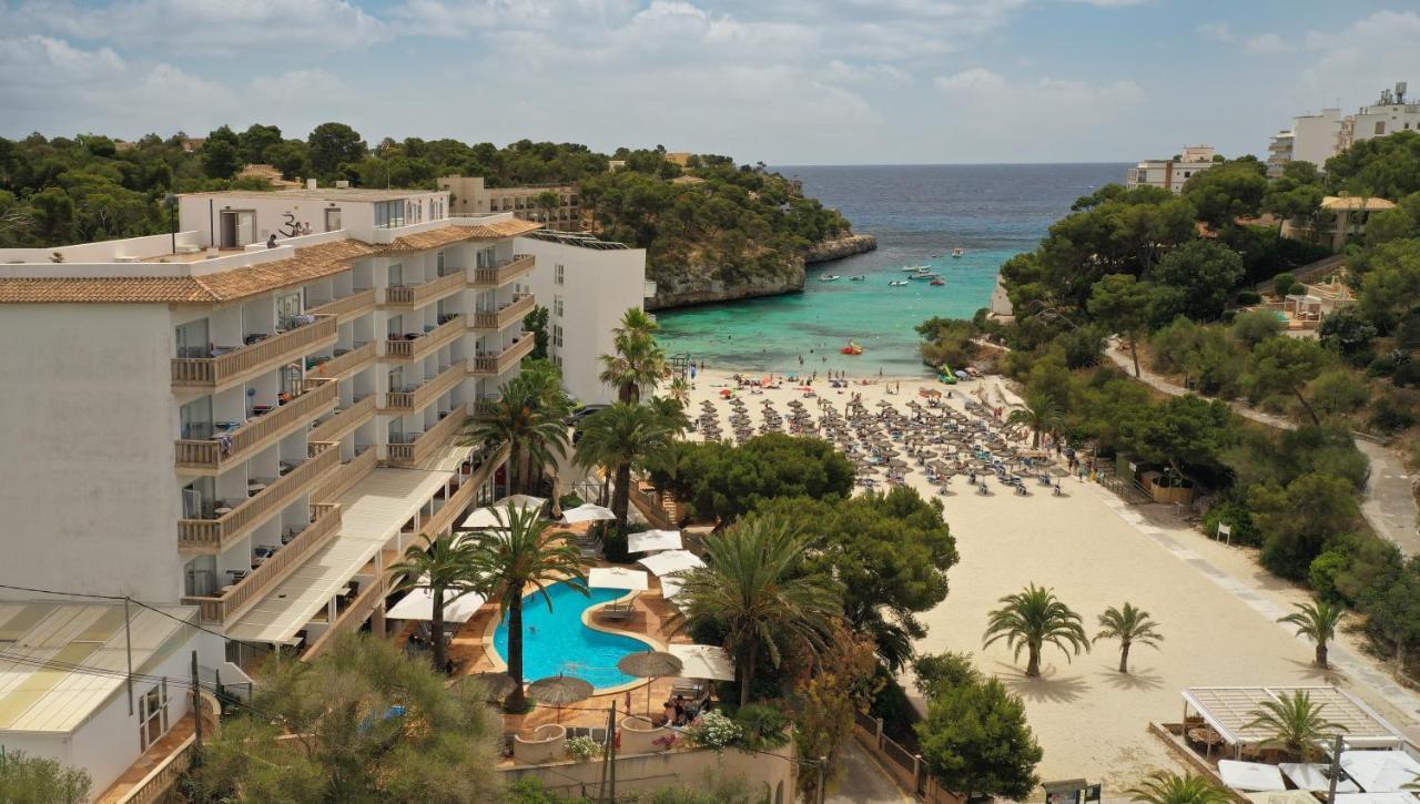 Hotel Apartamentos Cala Santanyi Bagian luar foto