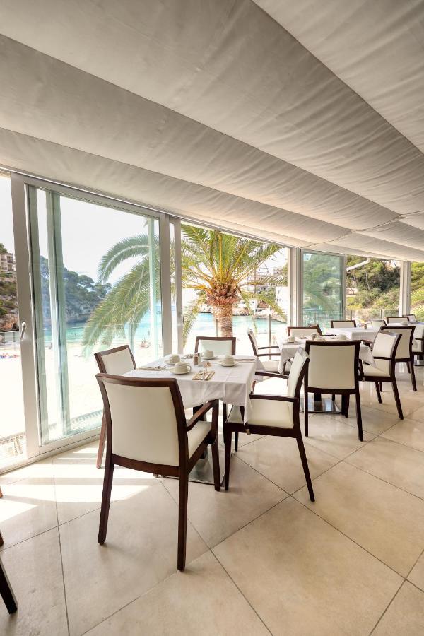 Hotel Apartamentos Cala Santanyi Bagian luar foto