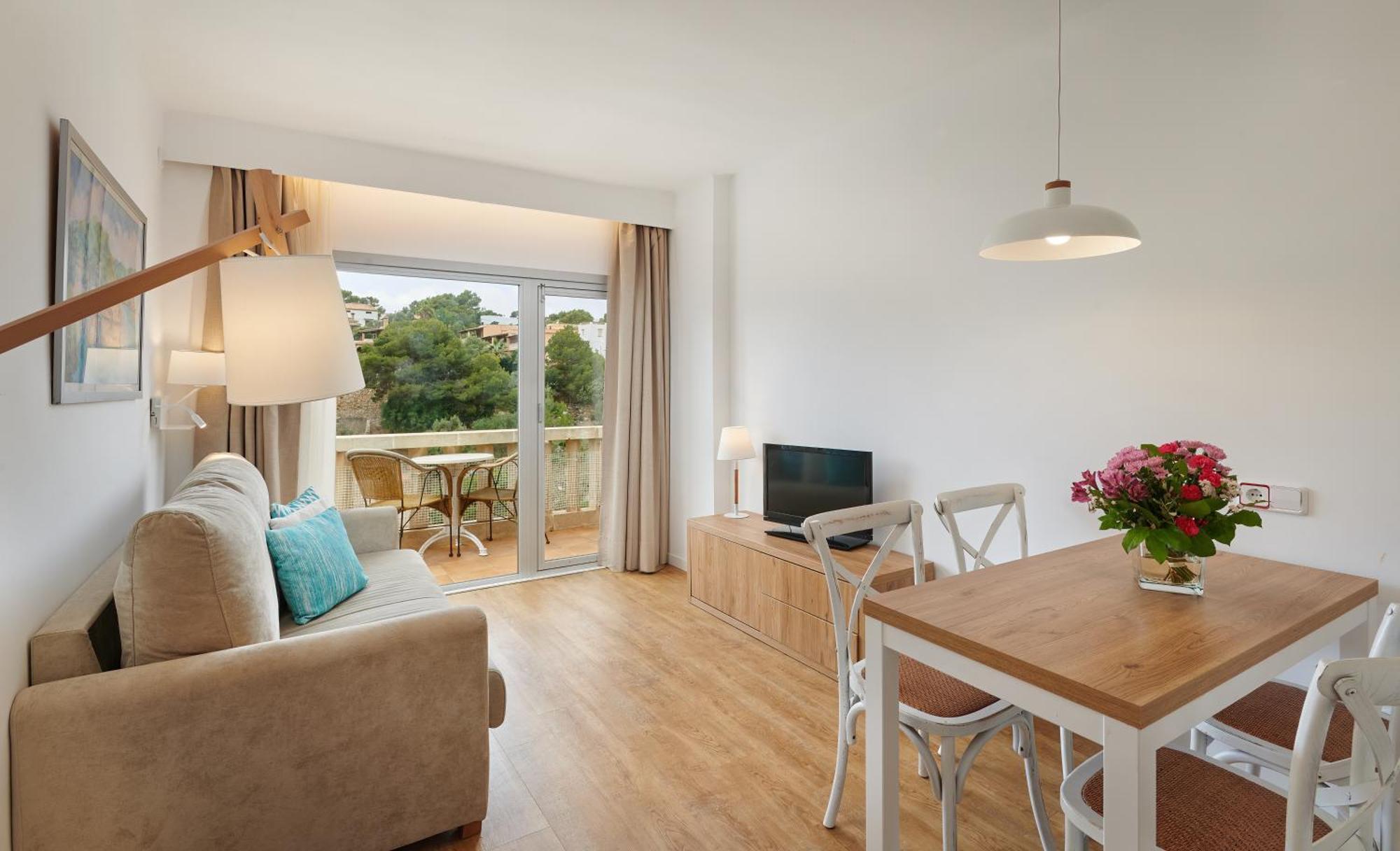 Hotel Apartamentos Cala Santanyi Bagian luar foto