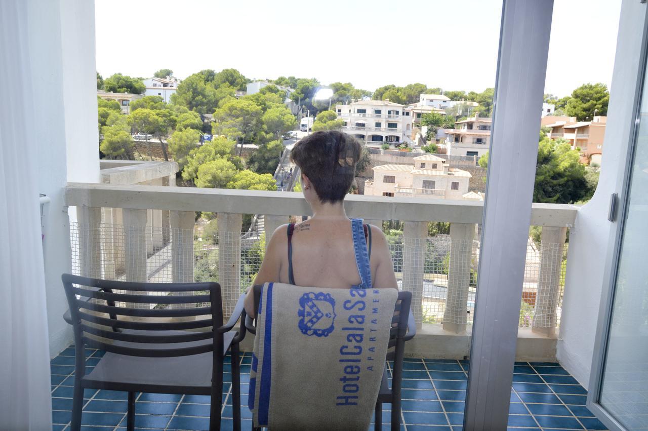 Hotel Apartamentos Cala Santanyi Bagian luar foto